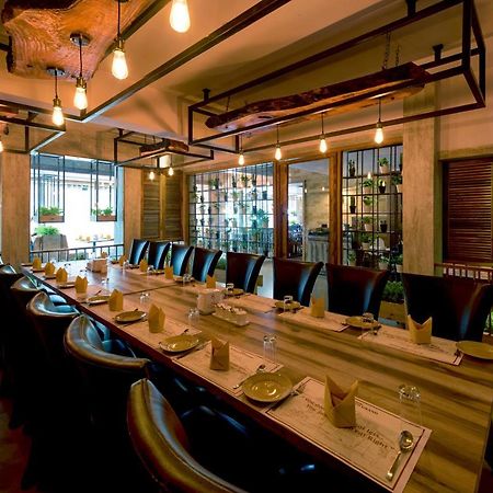 היידראבד Hotel Kinara Grand מראה חיצוני תמונה