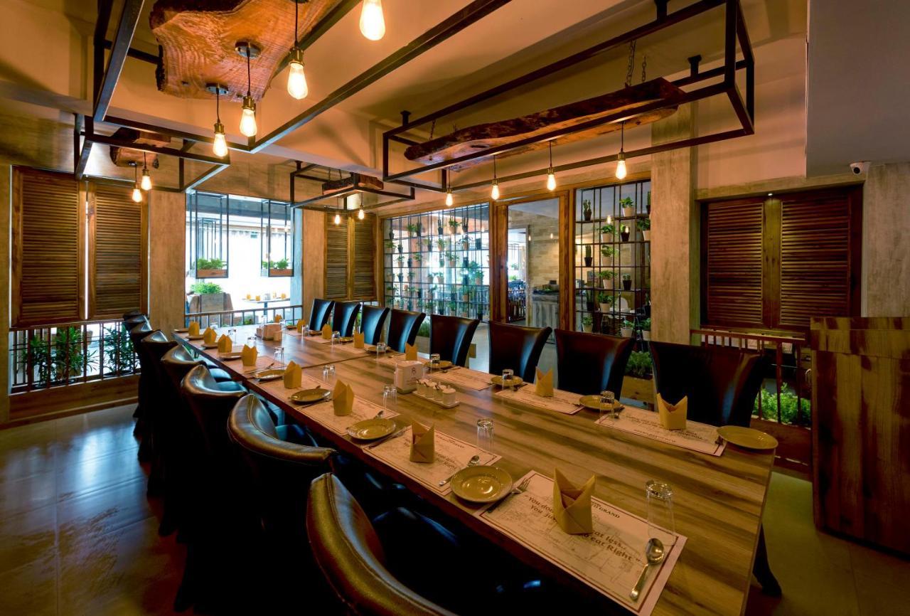 היידראבד Hotel Kinara Grand מראה חיצוני תמונה