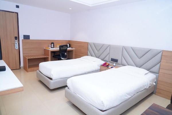 היידראבד Hotel Kinara Grand מראה חיצוני תמונה