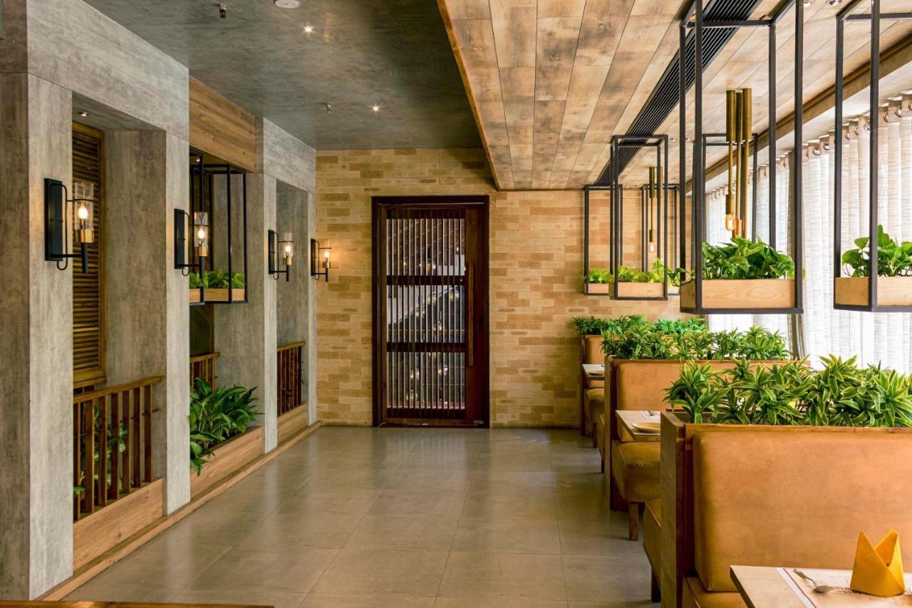 היידראבד Hotel Kinara Grand מראה חיצוני תמונה